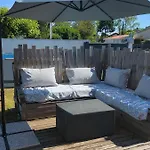 Charmante Maison Avec Piscine Entre Et Σπίτι διακοπών *