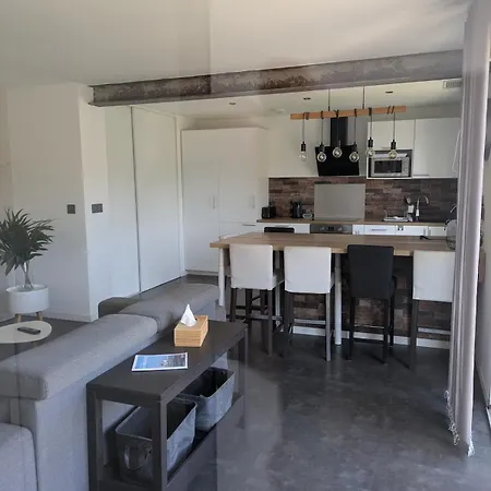 Charmante Maison Avec Piscine Entre Et בית נופש ביסקארוס