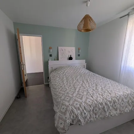 Charmante Maison Avec Piscine Entre Et בית נופש