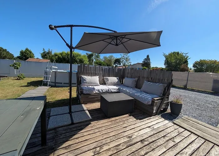 Charmante Maison Avec Piscine Entre Et