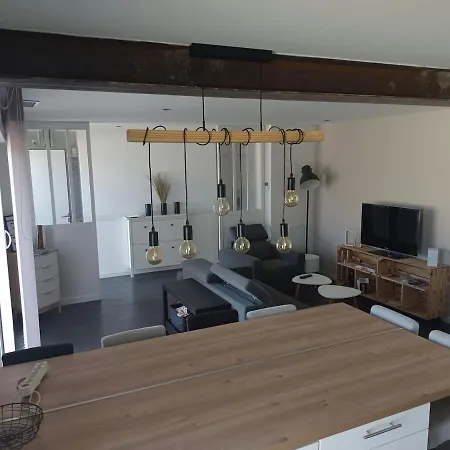 Prázdninový dům Charmante Maison Avec Piscine Entre Et
